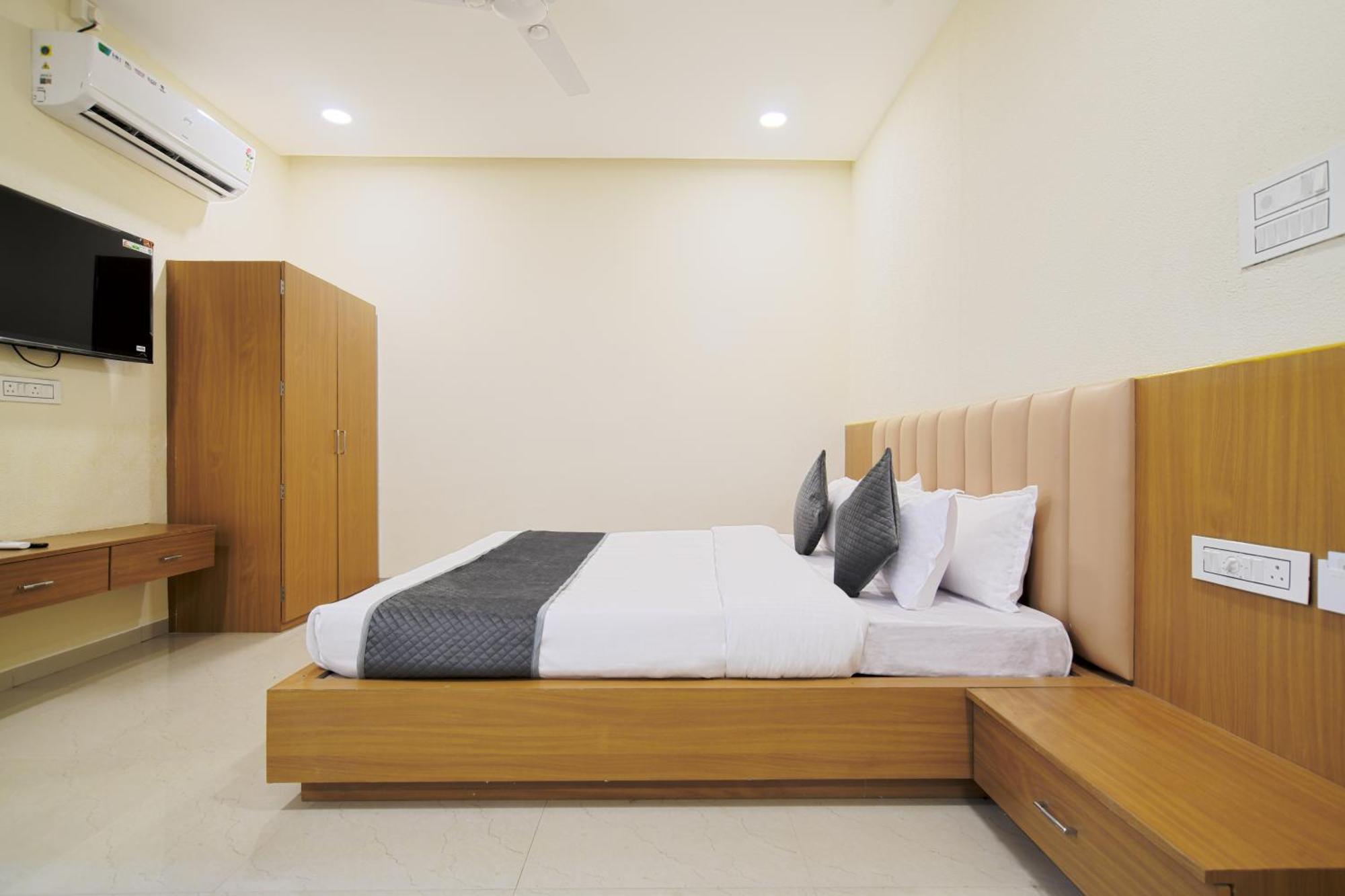 Hotel Shivlok Ujjain Zimmer foto