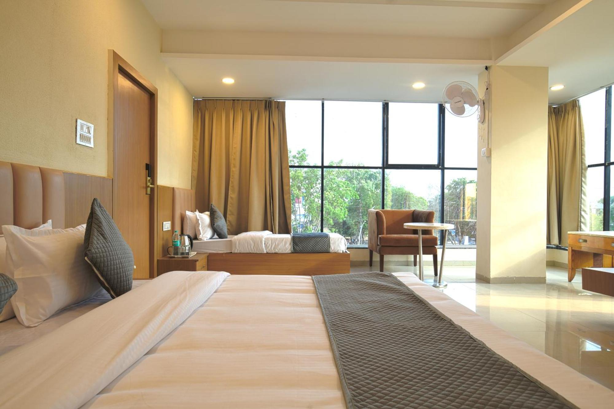 Hotel Shivlok Ujjain Zimmer foto