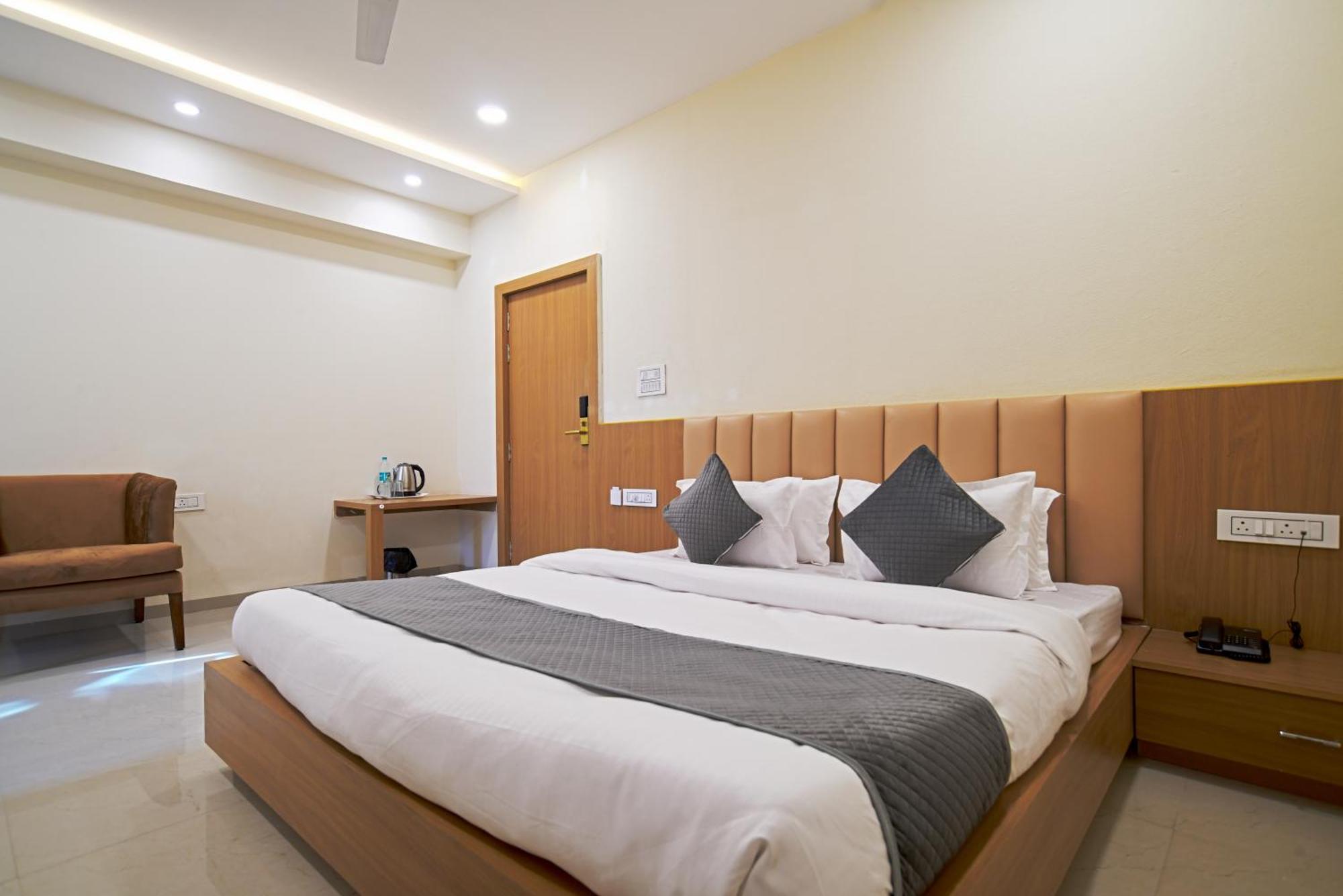 Hotel Shivlok Ujjain Zimmer foto
