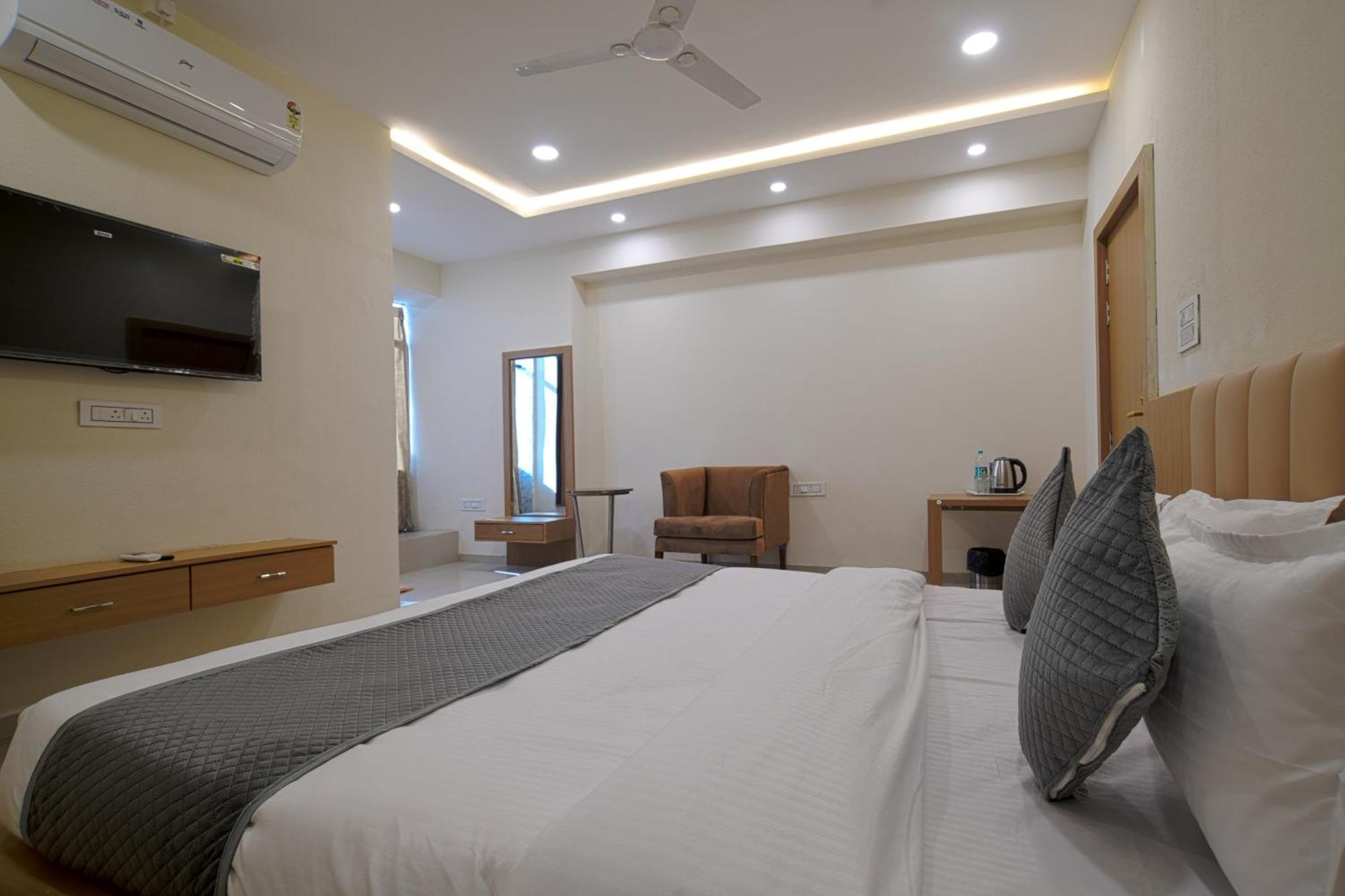 Hotel Shivlok Ujjain Zimmer foto